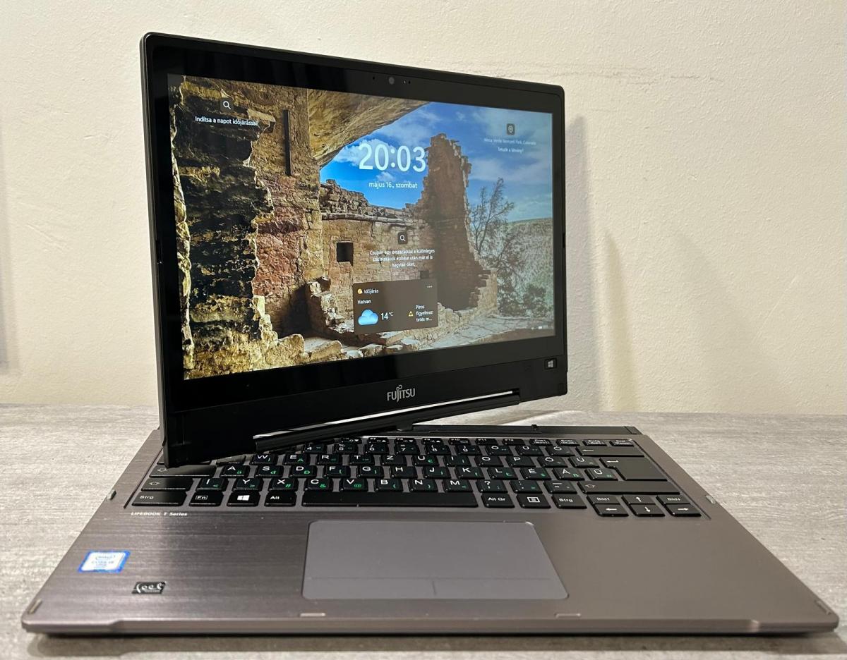 Fujitsu Lifebook T936 2 - in - 1 ultrabook